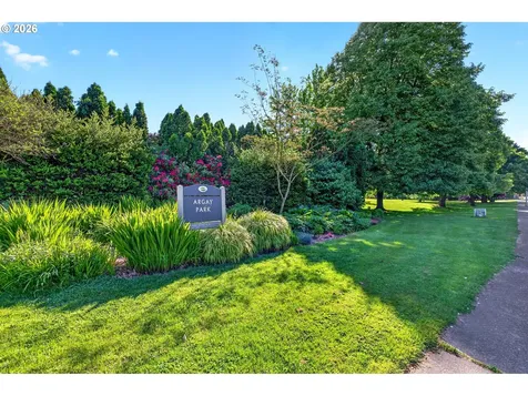 2116 NE 142nd Avenue Portland OR 97230