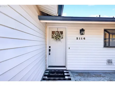 2116 NE 142nd Avenue Portland OR 97230