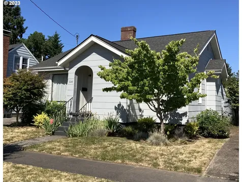 8944 N Van Houten Avenue Portland OR 97203