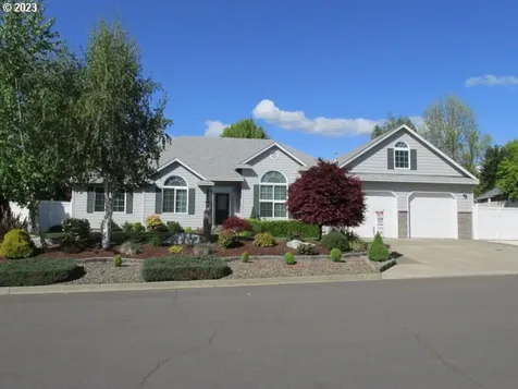 324 Martha Drive Winchester OR 97495