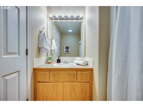 220 Mable Lane Woodland WA 98674