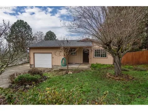 655 Jade Street Sutherlin OR 97479