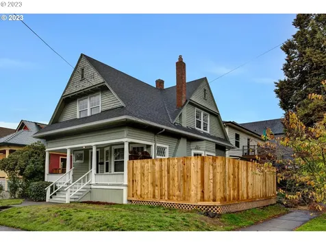 2849 Ne Davis Street Portland OR 97232