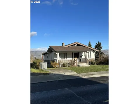 1015 E 10th Street The Dalles OR 97058