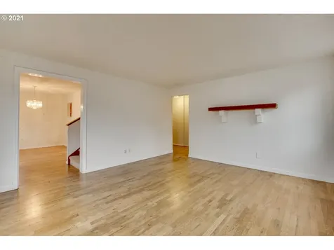 127 SE 106th Avenue Portland OR 97216