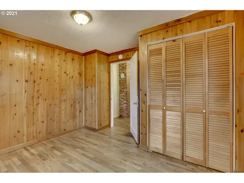 127 SE 106th Avenue Portland OR 97216