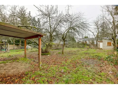 127 SE 106th Avenue Portland OR 97216