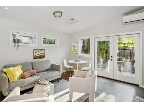 4636 NE 37th Avenue Portland OR 97211