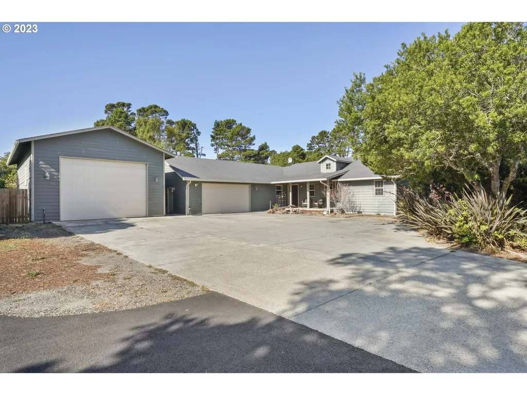 87936 Limpit Lane Florence OR 97439