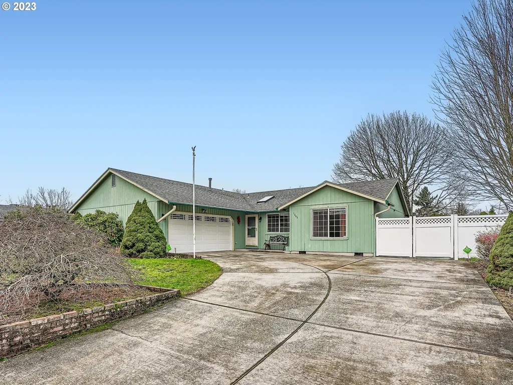 1805 Sw 26th Street Troutdale OR 97060