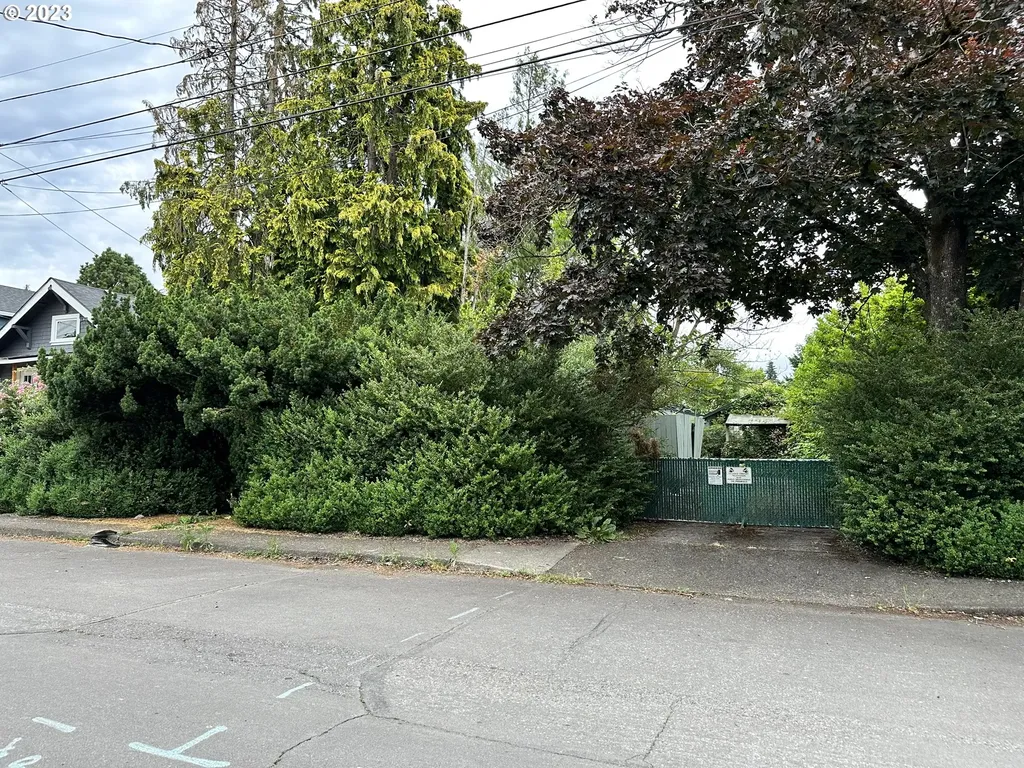 5004 Se 84th Avenue Portland OR 97266