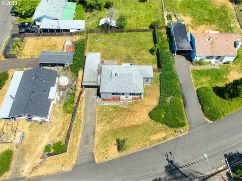 1230 Ne Brooklyn Avenue Roseburg OR 97470