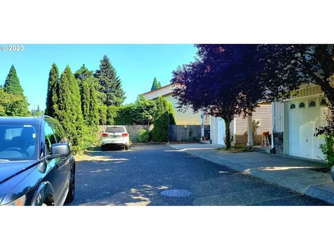 15013 Se Division Street Portland OR 97236