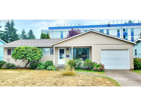 10438 Ne Davis Street Portland OR 97220