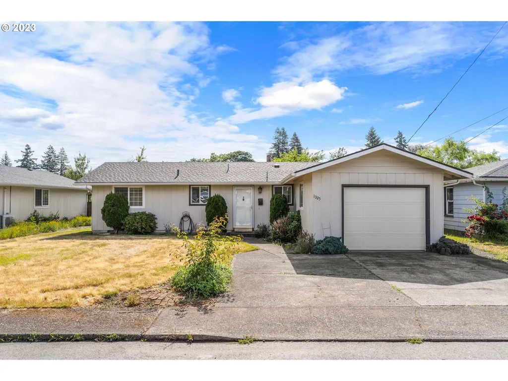 1325 1st Avenue Sweet Home OR 97386