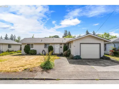 1325 1st Avenue Sweet Home OR 97386