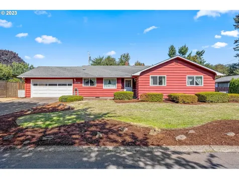 2735 Country Lane Eugene OR 97401