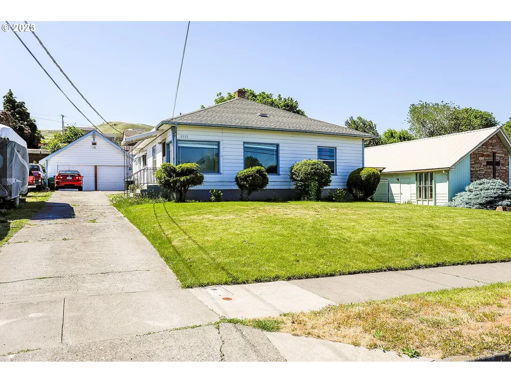 2322 E 12th Street The Dalles OR 97058