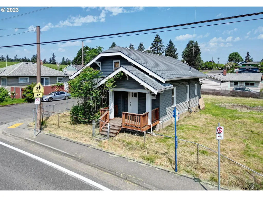 9703 Se Harold Street Portland OR 97266