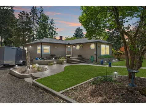 1098 9th Street Washougal WA 98671