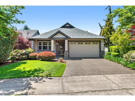 863 Fairwood Crescent Woodburn OR 97071