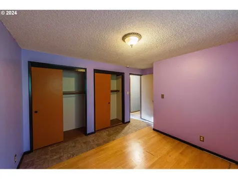 94505 Golf Course Lane North Bend OR 97459