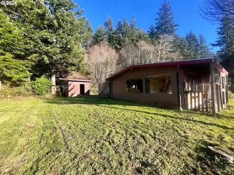 94505 Golf Course Lane North Bend OR 97459