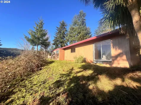 94505 Golf Course Lane North Bend OR 97459
