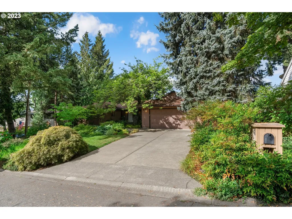 8 Hotspur Street Lake Oswego OR 97035