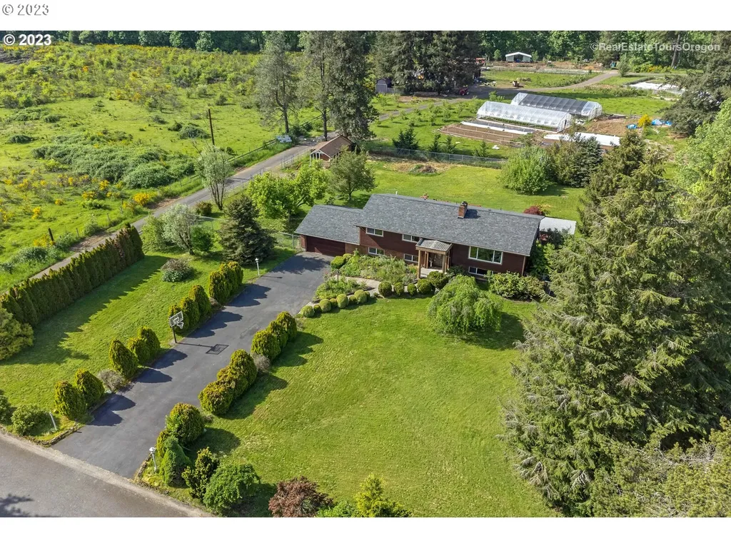 19031 S Coquina Court Oregon City OR 97045