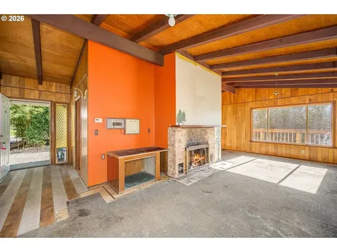 11736 Orchard Avenue Mapleton OR 97453