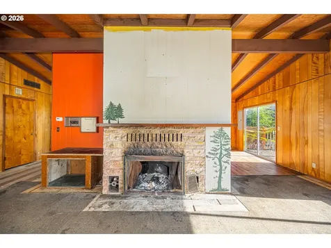 11736 Orchard Avenue Mapleton OR 97453