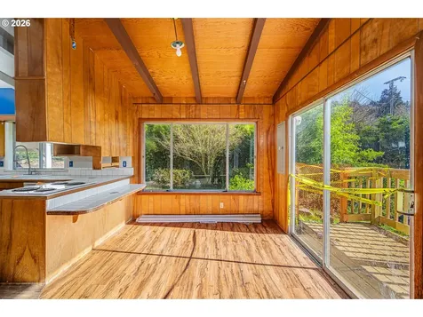 11736 Orchard Avenue Mapleton OR 97453