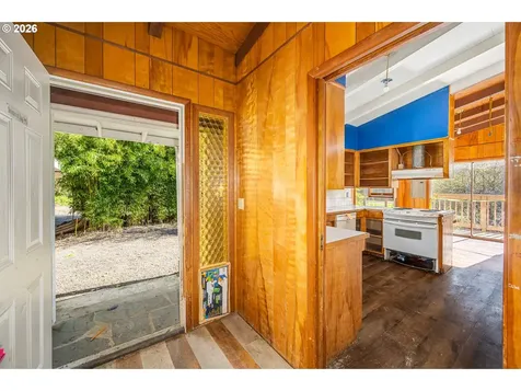 11736 Orchard Avenue Mapleton OR 97453