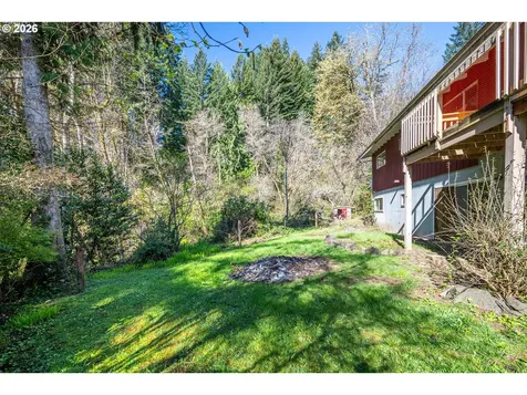 11736 Orchard Avenue Mapleton OR 97453