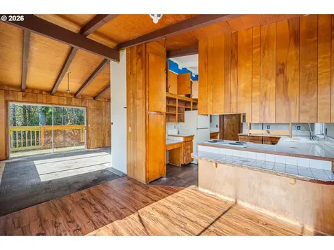 11736 Orchard Avenue Mapleton OR 97453