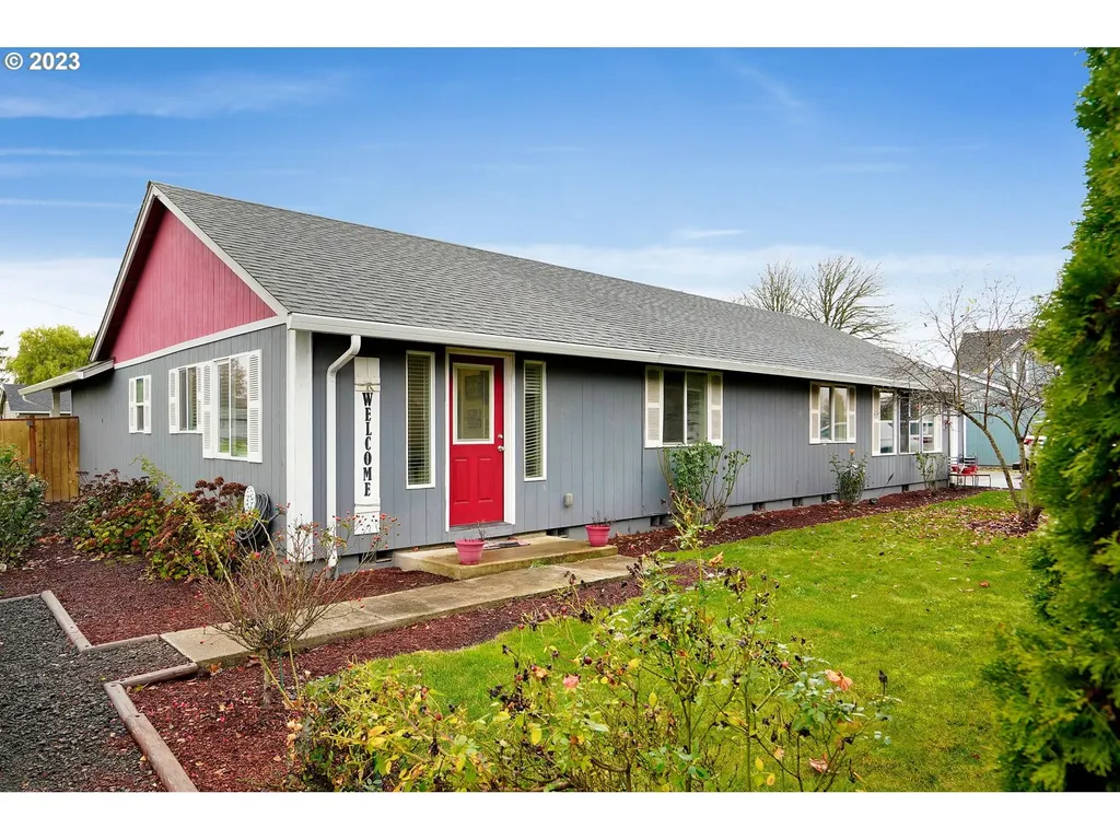 116 E 1st Street Halsey OR 97348