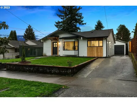 9524 N Burr Avenue Portland OR 97203