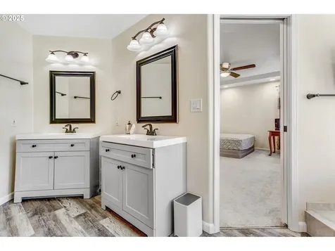 2940 Robinwood Drive Forest Grove OR 97116