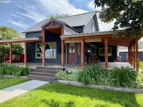 2018 8th Street Baker City OR 97814