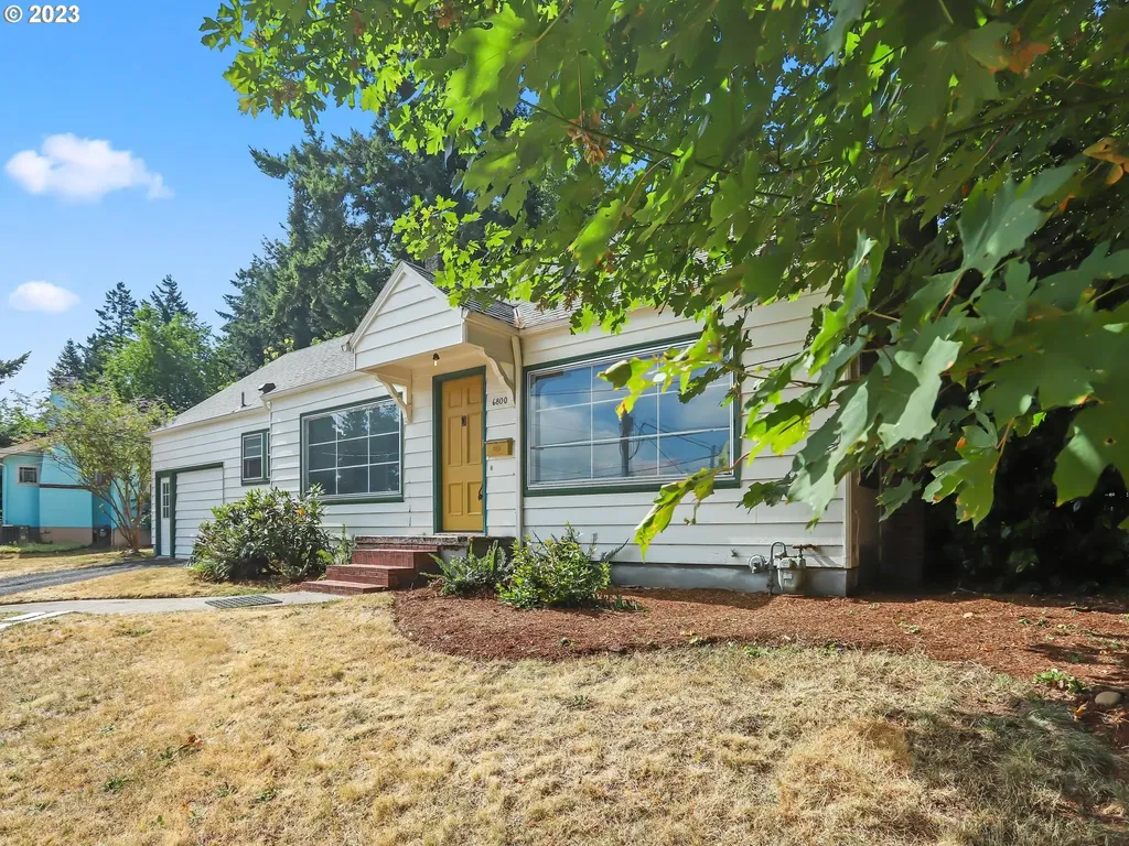 6800 E Burnside Street Portland OR 97215