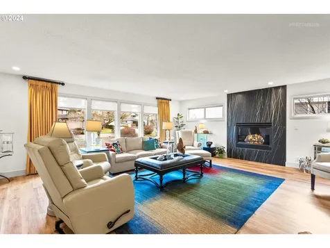 2825 Nw Eastway Court Beaverton OR 97006