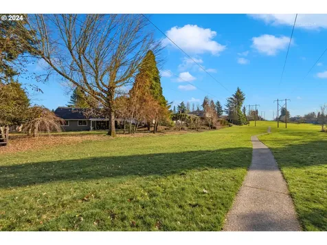 2825 Nw Eastway Court Beaverton OR 97006