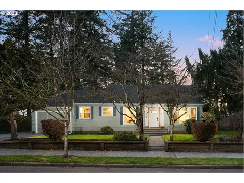2139 Se 126th Place Portland OR 97233