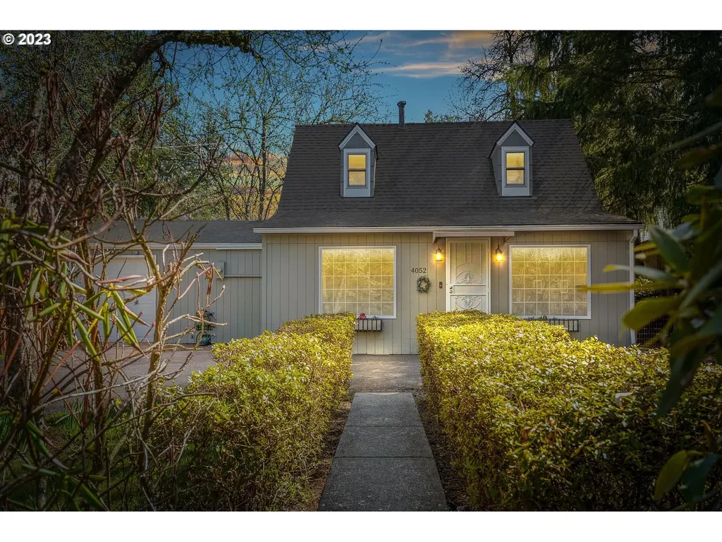 4052 SW Huber Street Portland OR 97219