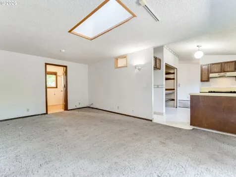912 NW Oakwood Circle Mcminnville OR 97128