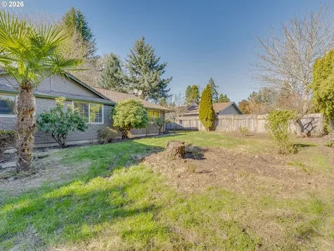 912 NW Oakwood Circle Mcminnville OR 97128