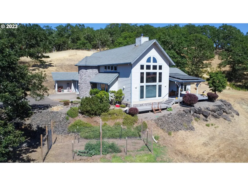 8530 North Bank Road Roseburg OR 97470