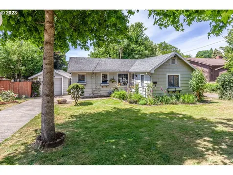 5316 Se Malden Drive Portland OR 97206