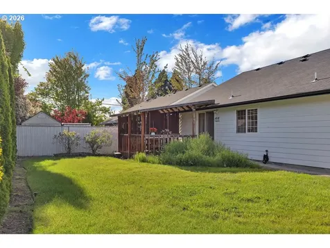 1931 Bonnie Lane Springfield OR 97477